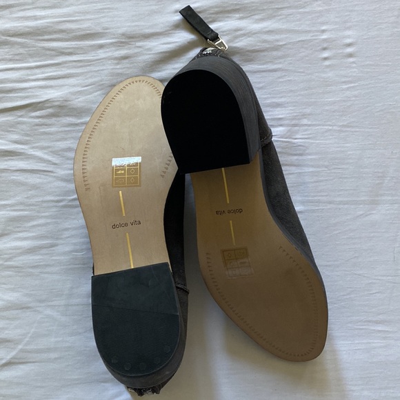 Dolce Vita grey suede booties. NWOT - Picture 4 of 4
